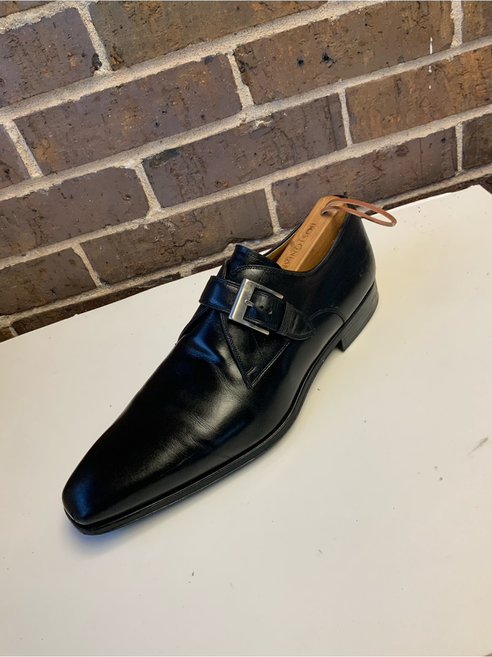 Magnanni Black Leather Single Monk Strap Shoe with Silver Buckle